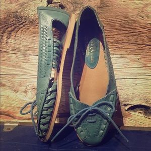 Vintage huaraches slip on