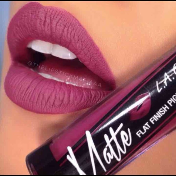 HOLD 💋LA GIRLS MATTE LIP-GLOSSES💋