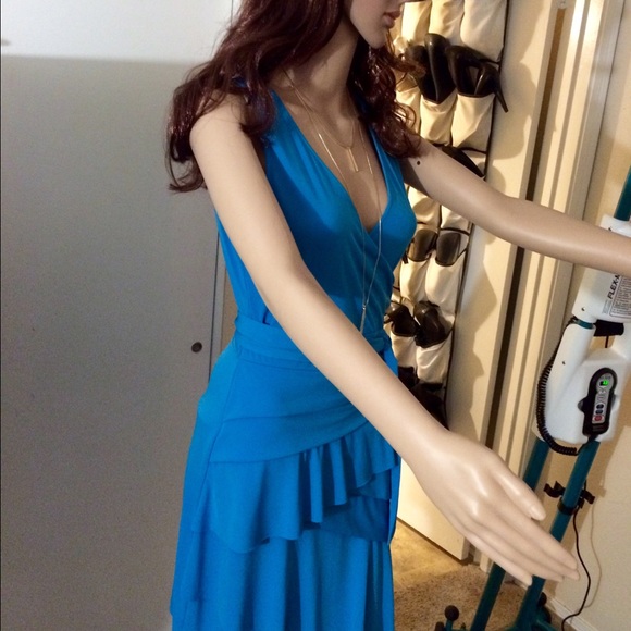 CHIC  dress add to bundle for discount. - Picture 2 of 4