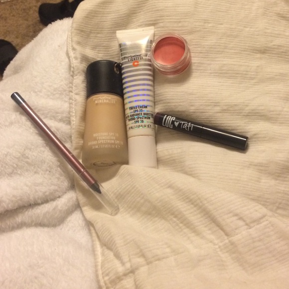 High end and sample bundle - Picture 3 of 4