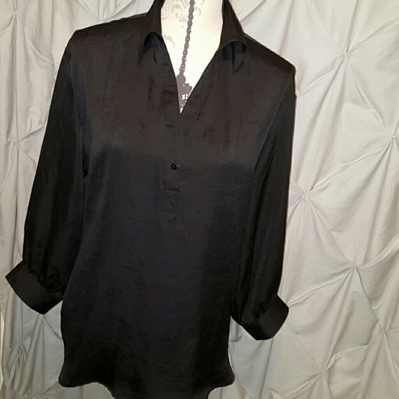 Violet & Claire Tops - 🍒Sexy shiny pull over blouse