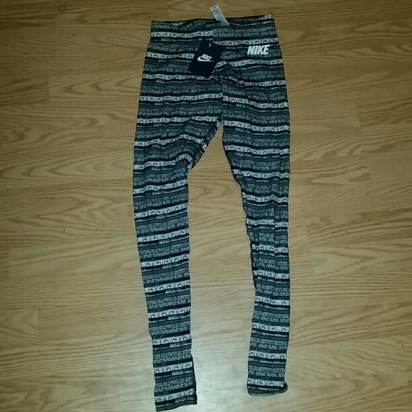 New Nike leggings