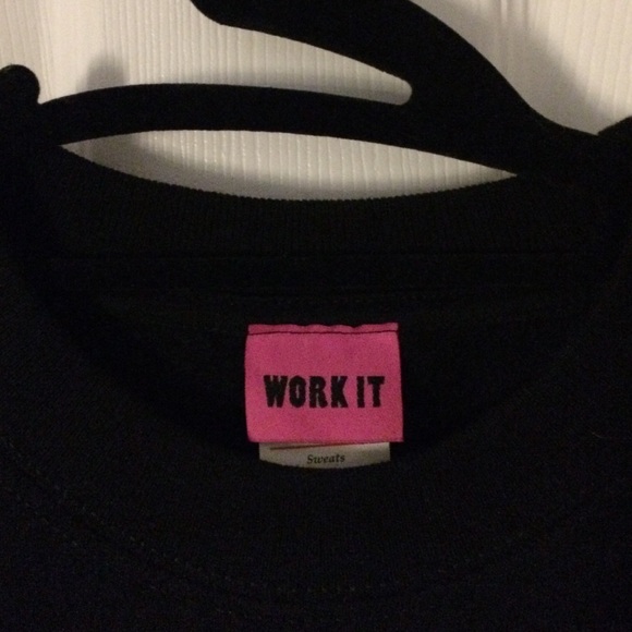 Crewneck - Picture 2 of 3