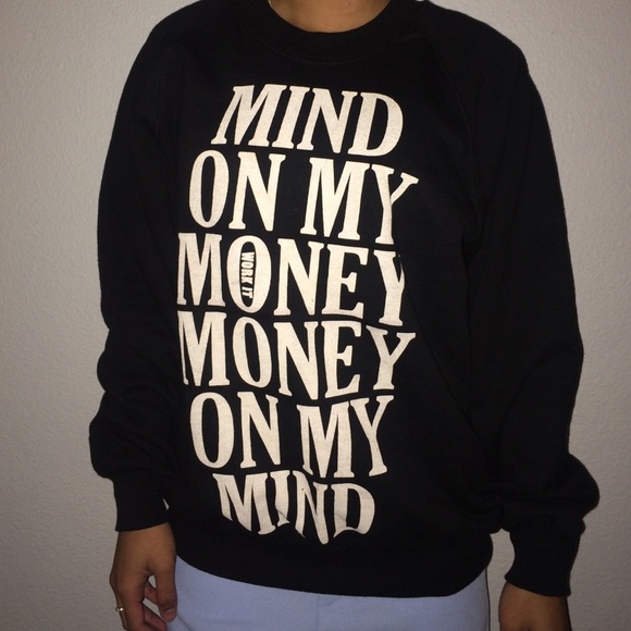 Crewneck - Picture 3 of 3