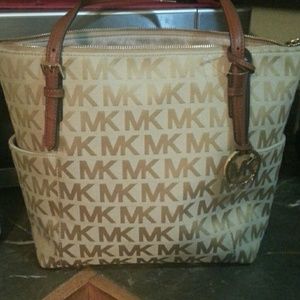 Michael kors purse