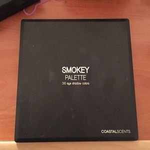 Costal scents smokey eye palette + gift