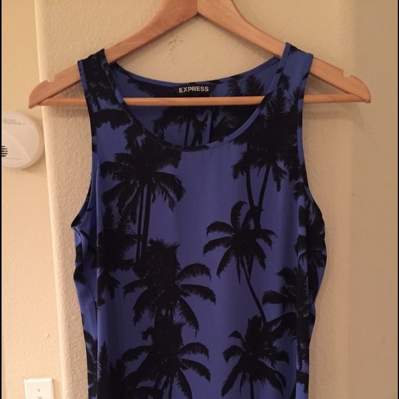 Palm Tree Tank