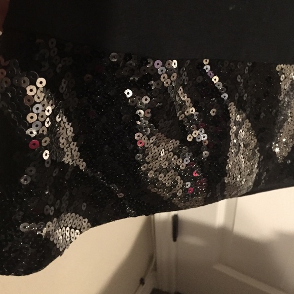 Express dress. Size L - Picture 2 of 3