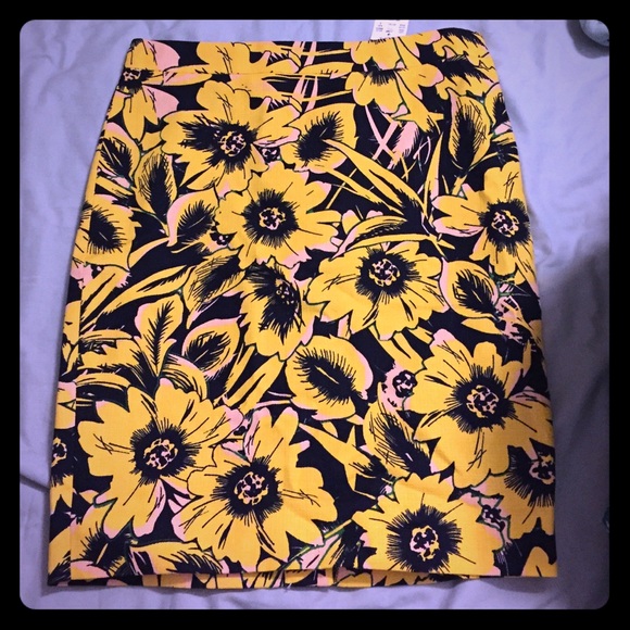 J. Crew Dresses & Skirts - J. Crew Pencil Skirt