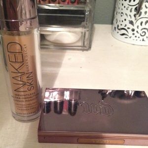 Naked urban decay make up 🌻
