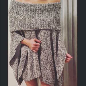 Poncho/ sweater