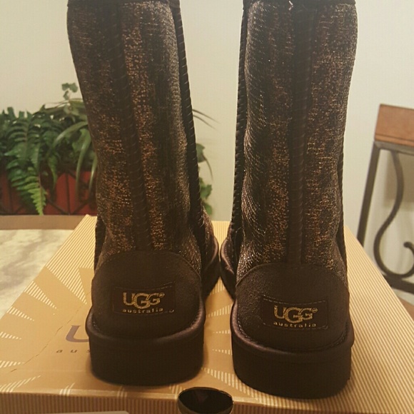 UGG Classic (Authentic) Glitter boots (Sold) - Picture 4 of 4