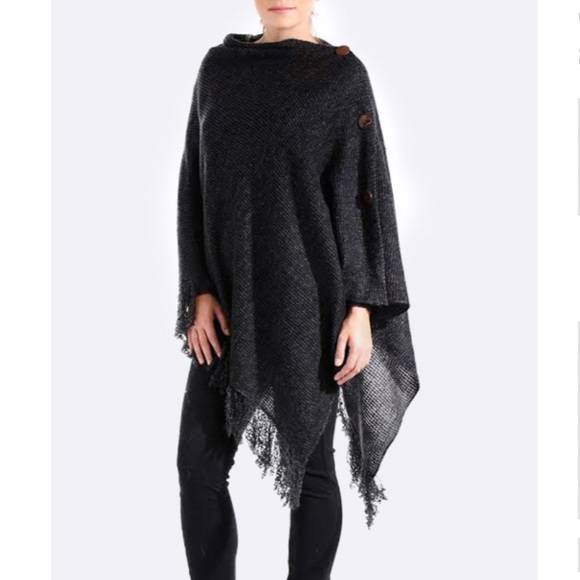 Buttons Fringe Knit Poncho - BNWT - Picture 1 of 1