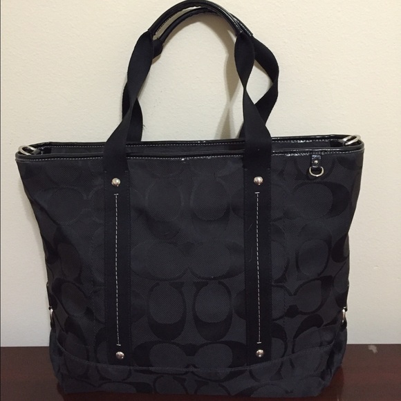 Coach f-16551 Daisy Xlg Overnight Tote AS IS