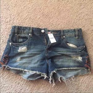 Size 11 dollhouse wet seal shorts high rise nwt