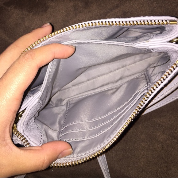 SOLD 🚫🚫🚫 Tory Burch cross body - Picture 3 of 4