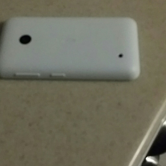 Nokia lumina 530 cell phone. Sold - Picture 3 of 4