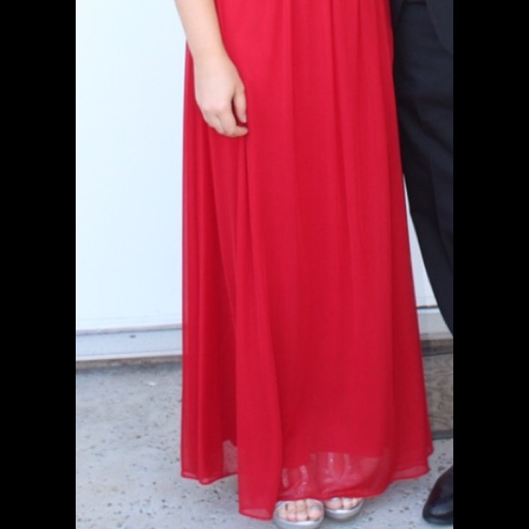 Prom dress - Picture 2 of 3