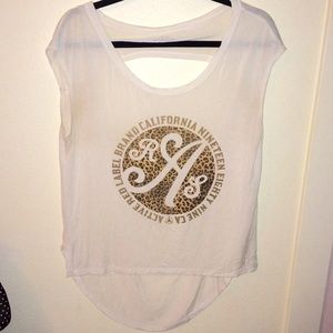 Flowy Casual Logo Shirt