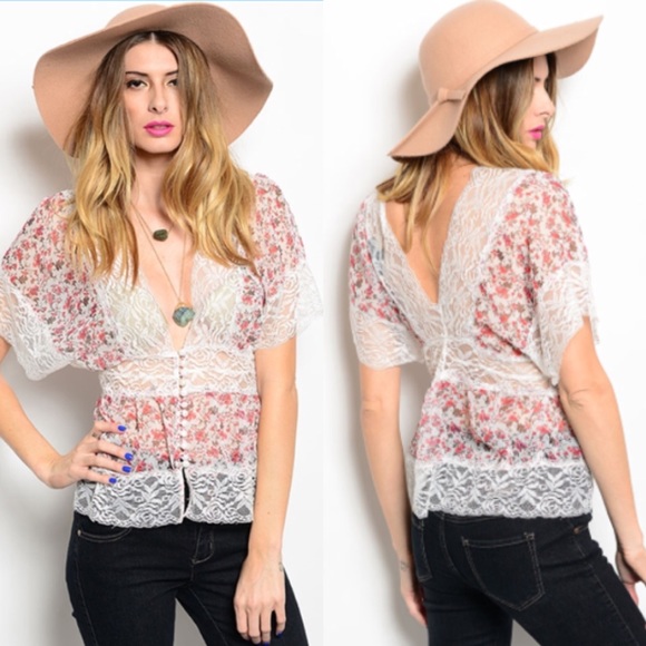 🌸 Floral Lace Boho Top 🌸