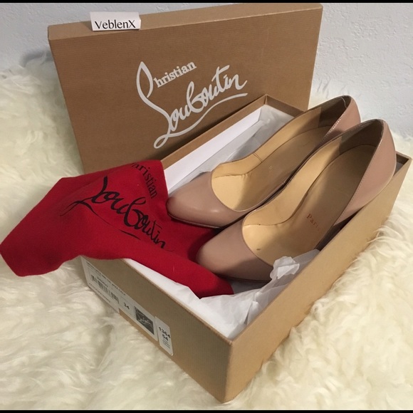 CHRISTIAN LOUBOUTIN
Decollete Jazz Nude Pumps-34