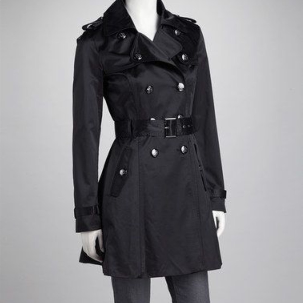 Jessica Simpson black trench