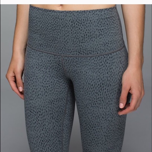 🚨SOLD🚨 NWT Lululemon Wunder Under Fold Over