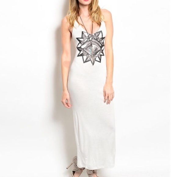 ⚜ White Graphic Maxi Dress ⚜ - Picture 2 of 3