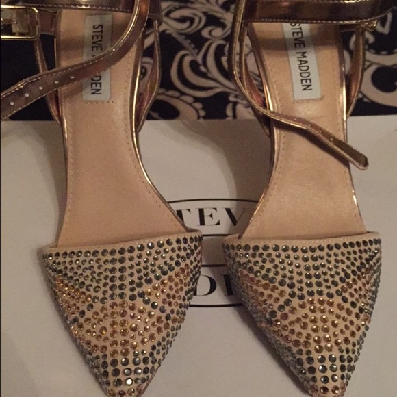 Rhinestone Steven madden pumps