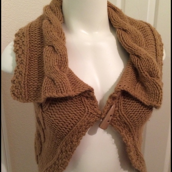 Bebe Camel Warm Sweater Vest Tan Caramel S