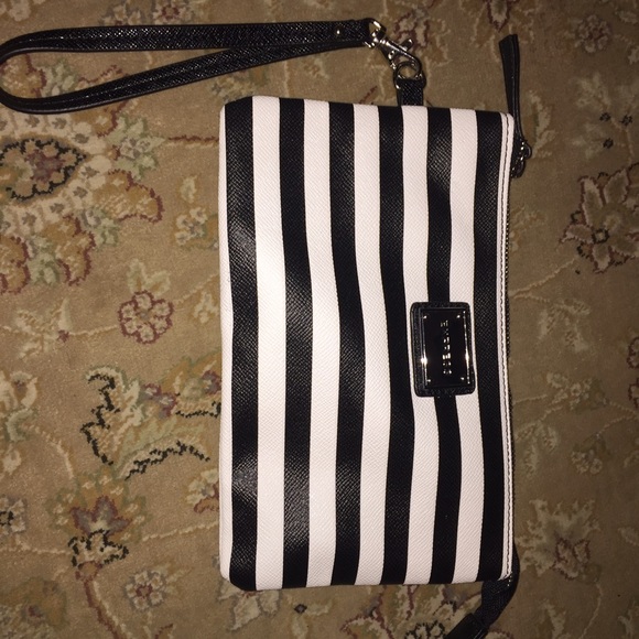 Express striped clutch