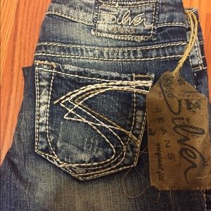 NWT.....Silver Jeans Size 26x31