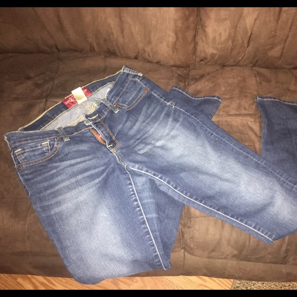 CLOSET CLEAN OUT • Lucky 👖