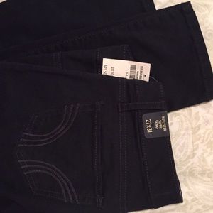 HOLLISTER Super Skinny Pants Size 5R .NEW!