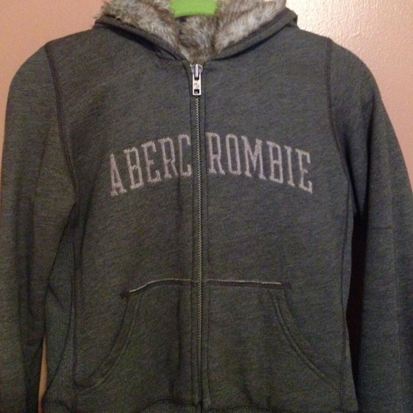 Cozy Abercrombie sweater