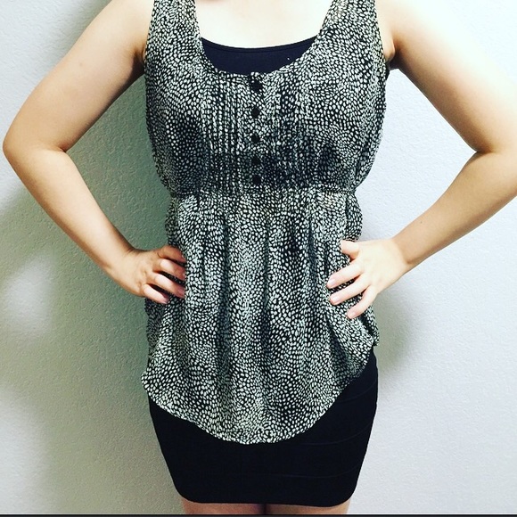 Sleeve less top