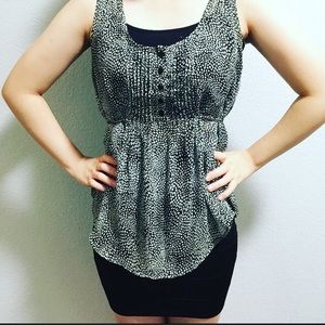 Sleeve less top