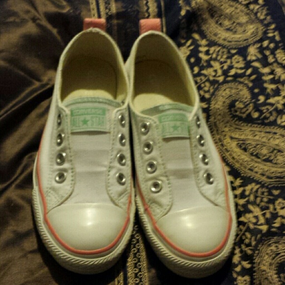 CONVERSE WHITE NO LACES