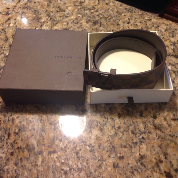 Louis Vuitton Belt - Picture 2 of 4