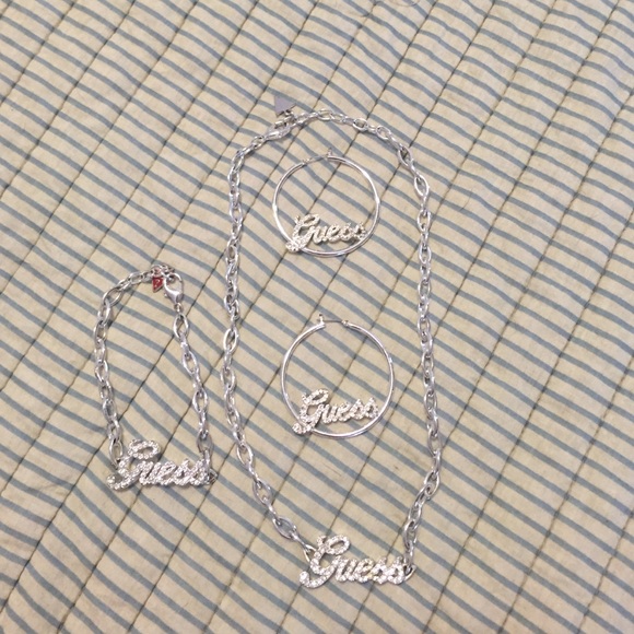 Guess jewelry set
