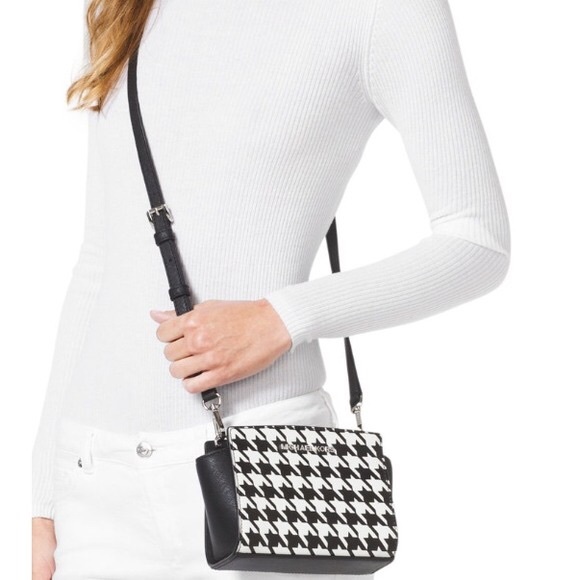 Michael Kors Handbags - Michael Kors Crossbody Houndstooth Selma Purse