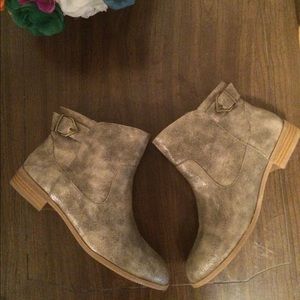 BC Footwear short moto boots