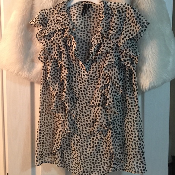 Ruffles blouse polka dots