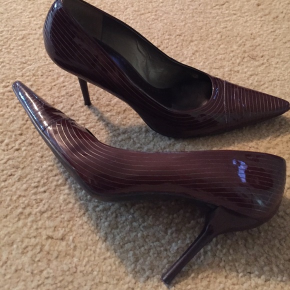BCBGIrls Brown Pattern Pump Heels - Picture 3 of 4