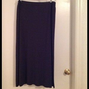 Dark grey full length skirt with slit