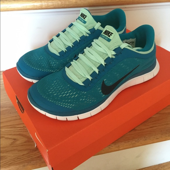 nike free 3.0 v5 womens red