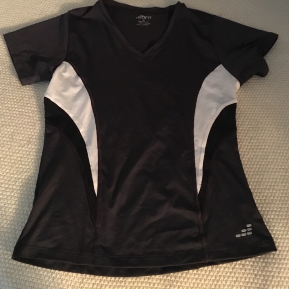 Water shirt medium