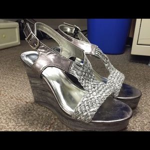 wedge shoes