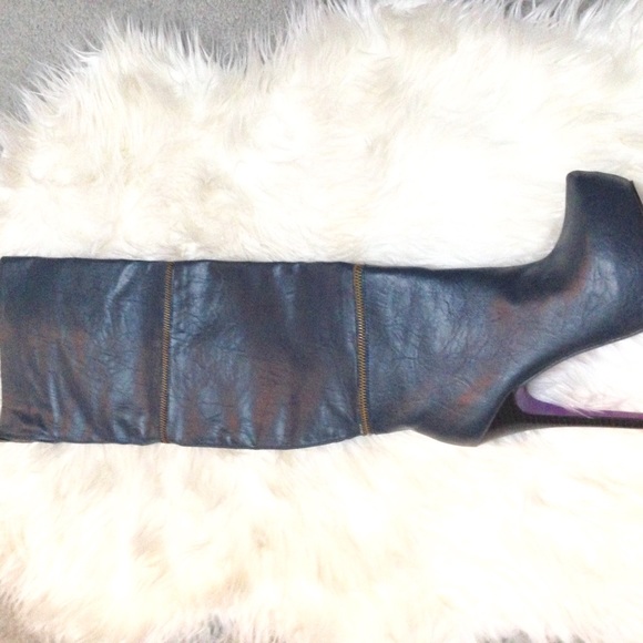 3 n 1 Zipper Detail Over the Knee Boots - Picture 2 of 4