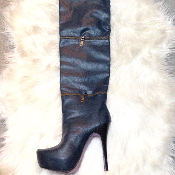 3 n 1 Zipper Detail Over the Knee Boots - Picture 3 of 4